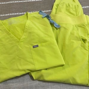 FIGS -YELLOW GREEN XXL TOP XL BOTTOM